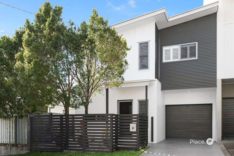 Photo - 6 Embie Street, Holland Park West QLD 4121 - Image 2