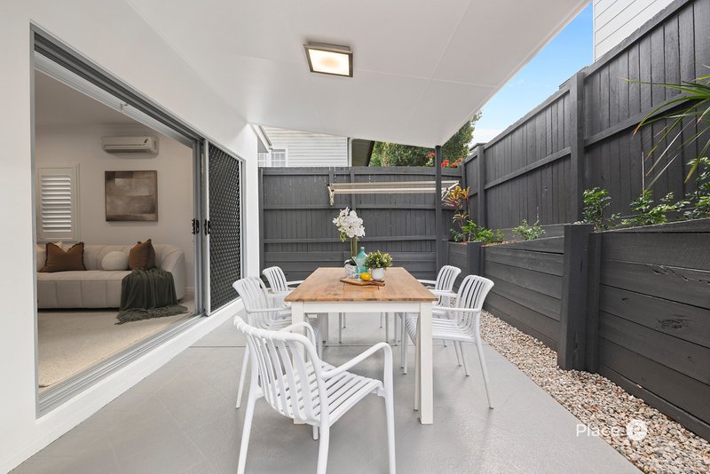 Photo - 6 Embie Street, Holland Park West QLD 4121 - Image 11