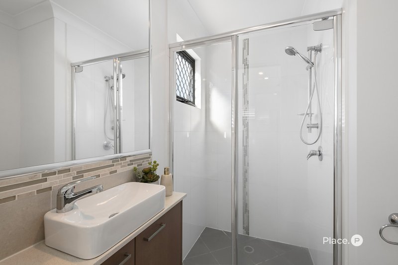 Photo - 6 Embie Street, Holland Park West QLD 4121 - Image 14