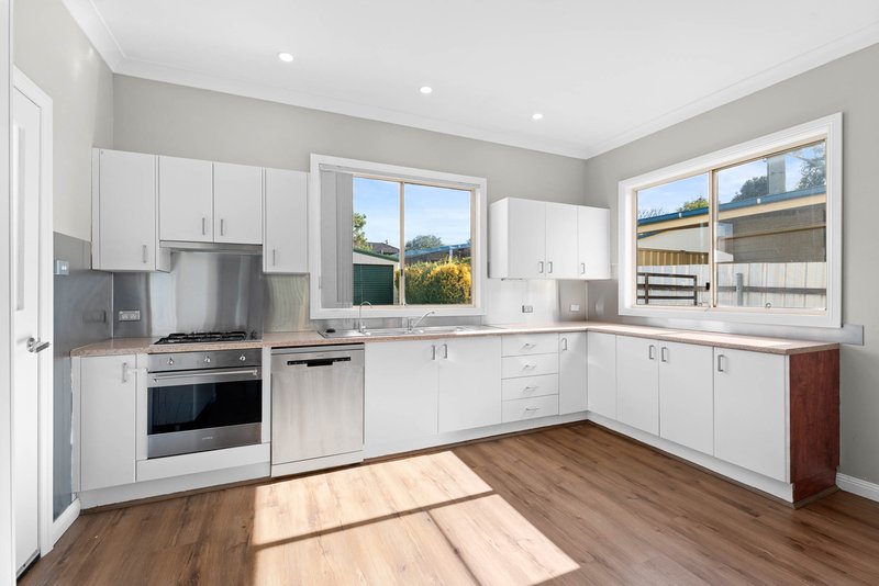 Photo - 6 Emmerson Street, Goulburn NSW 2580 - Image 4