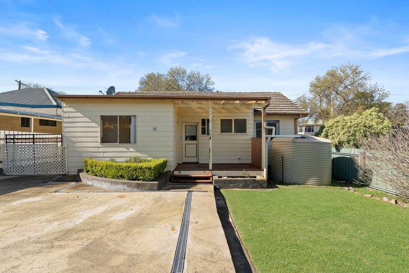 Photo - 6 Emmerson Street, Goulburn NSW 2580 - Image 7