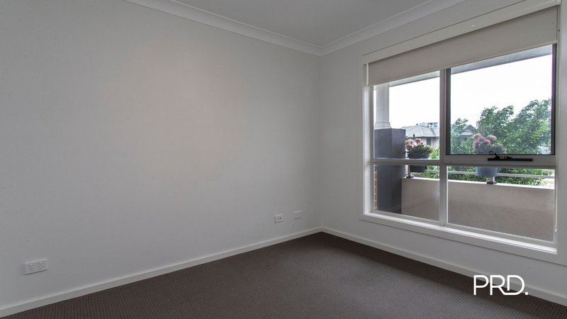Photo - 6 Empire Circuit, Penrith NSW 2750 - Image 6