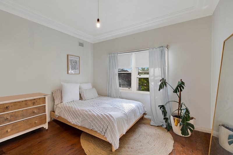 Photo - 6 Ena Street, Terrigal NSW 2260 - Image 3