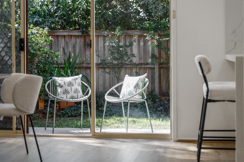 Photo - 6 Enfield Place, Forest Hill VIC 3131 - Image 4