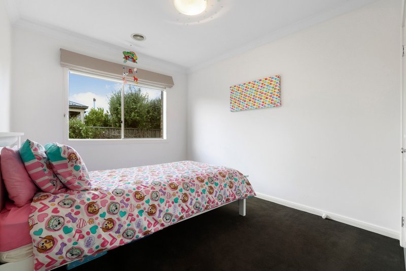 Photo - 6 Eppalock Drive, Manor Lakes VIC 3024 - Image 16