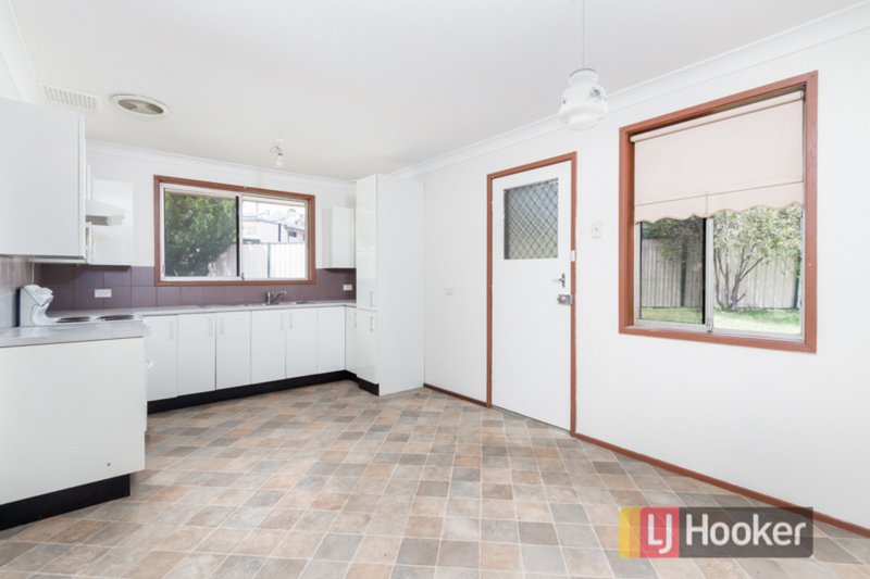 Photo - 6 Erica Place, Rooty Hill NSW 2766 - Image 4