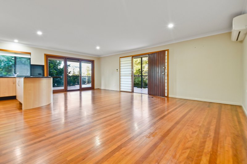 Photo - 6 Ernest Street, Kings Beach QLD 4551 - Image 6