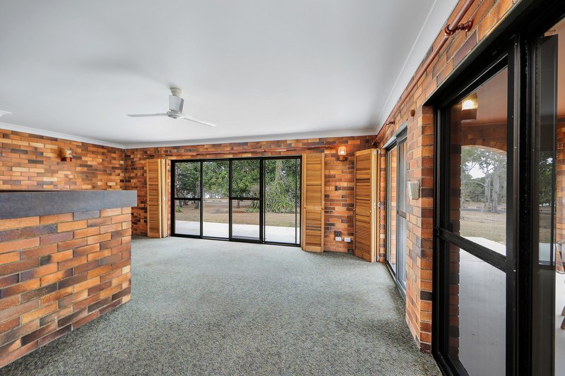 Photo - 6 Esplanade , Point Vernon QLD 4655 - Image 8