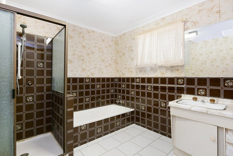 Photo - 6 Etep Court, Nambour QLD 4560 - Image 5