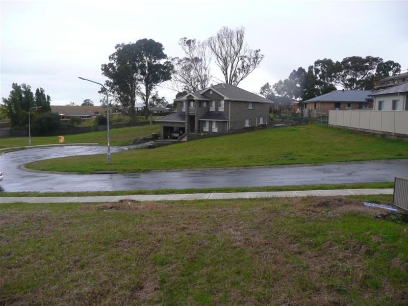 Photo - 6 Ethan Place, Luddenham NSW 2745 - Image 4