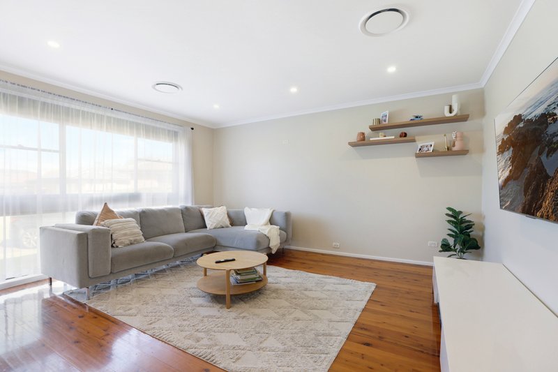 Photo - 6 Fairfield Place, Jamisontown NSW 2750 - Image 3