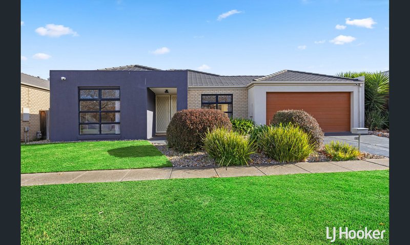 6 Fairhaven Boulevard, Melton West VIC 3337