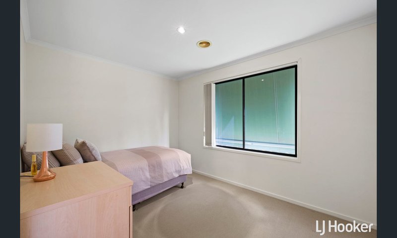 Photo - 6 Fairhaven Boulevard, Melton West VIC 3337 - Image 8