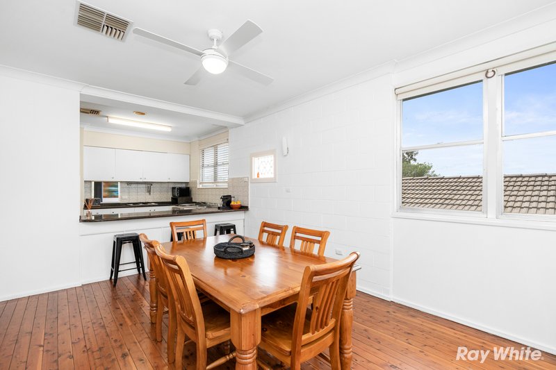 Photo - 6 Fairview Street, Kooringal NSW 2650 - Image 5