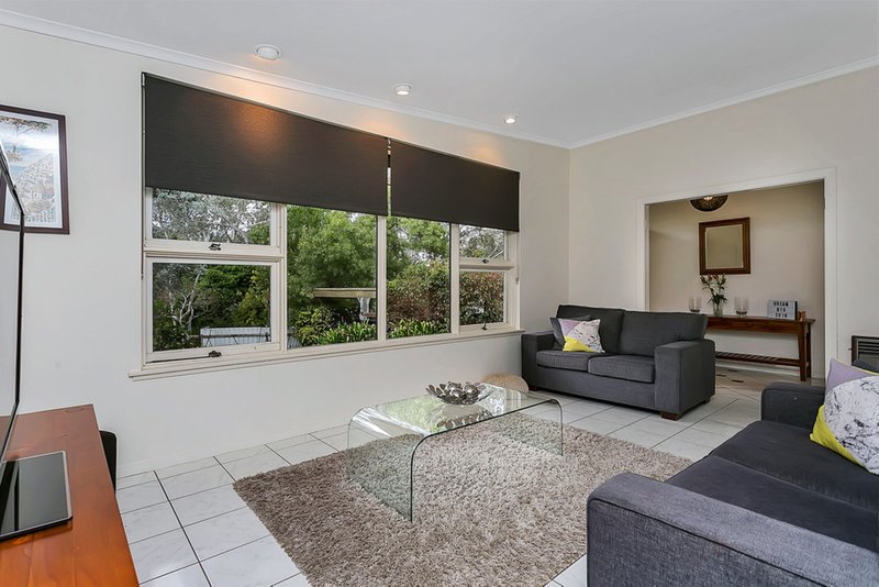 Photo - 6 Fairway Drive, Hawthorndene SA 5051 - Image 3