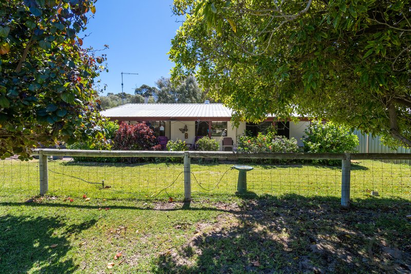 Photo - 6 Fairway Terrace, Preston Beach WA 6215 - Image 2