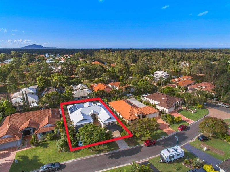 6 Fantail Place, Twin Waters QLD 4564