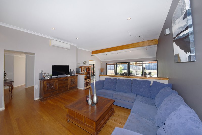 Photo - 6 Faro Way, Mindarie WA 6030 - Image 17