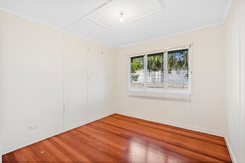 Photo - 6 Farrar Street, Acacia Ridge QLD 4110 - Image 11