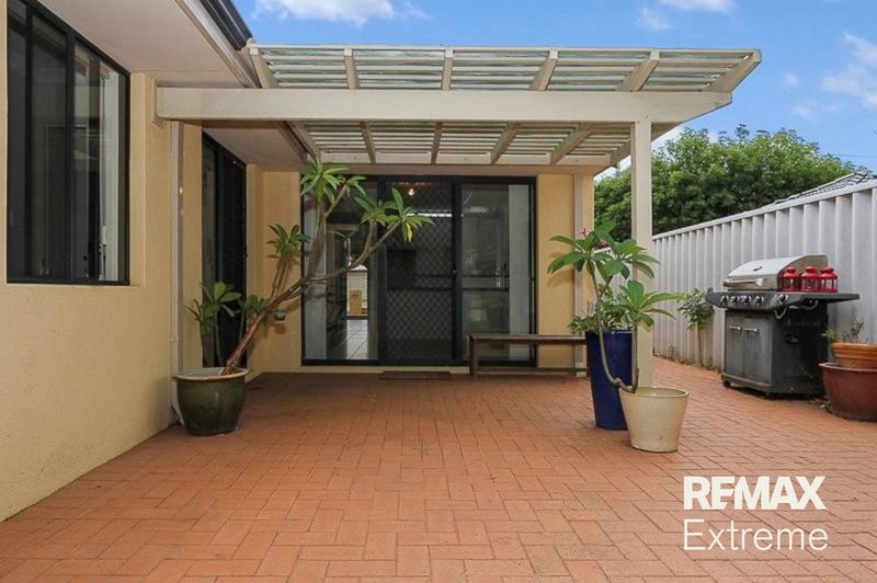 Photo - 6 Farris Street, Innaloo WA 6018 - Image 7