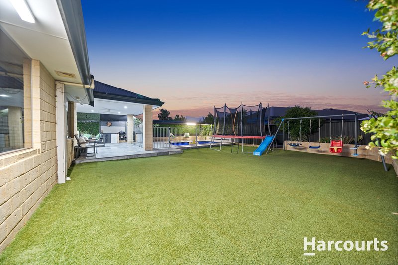 Photo - 6 Featherleaf Elbow , Banksia Grove WA 6031 - Image 3