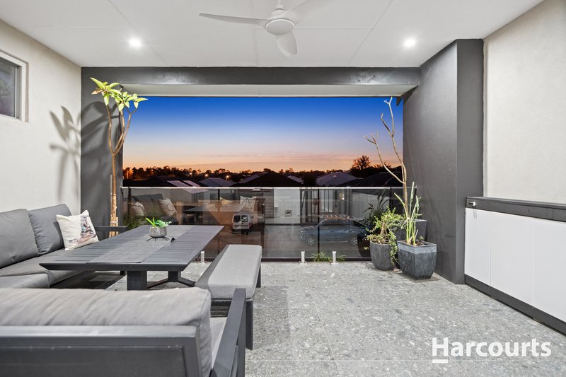 Photo - 6 Featherleaf Elbow , Banksia Grove WA 6031 - Image 10