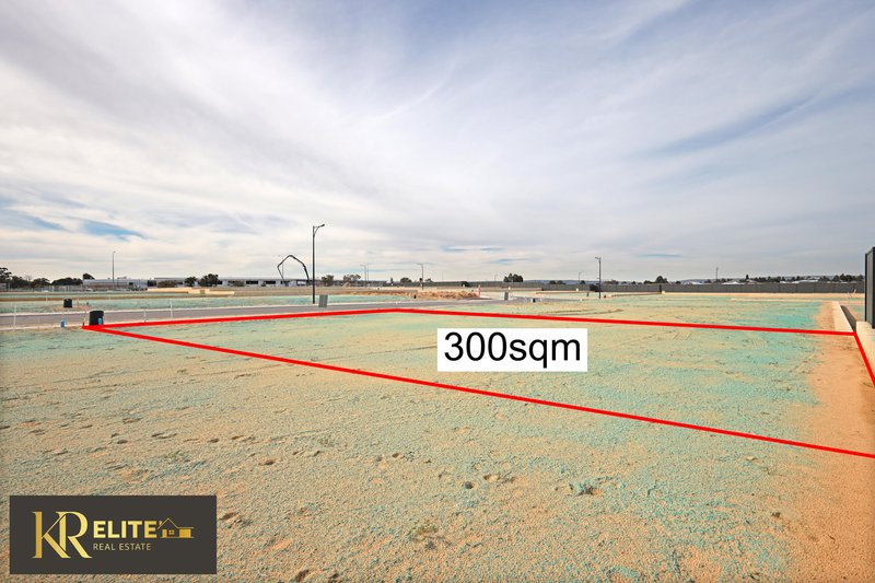 Photo - 6 Fenugreek Road, Piara Waters WA 6112 - Image 1