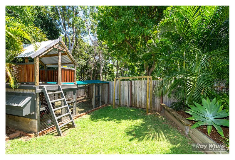 Photo - 6 Ferricks Avenue, Frenchville QLD 4701 - Image 6