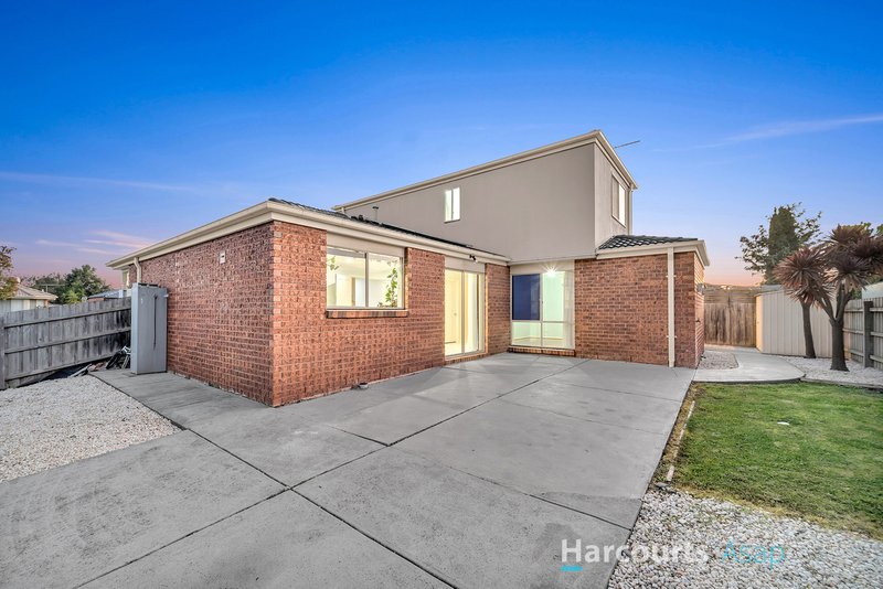 Photo - 6 Fiander Close, Cranbourne East VIC 3977 - Image 15