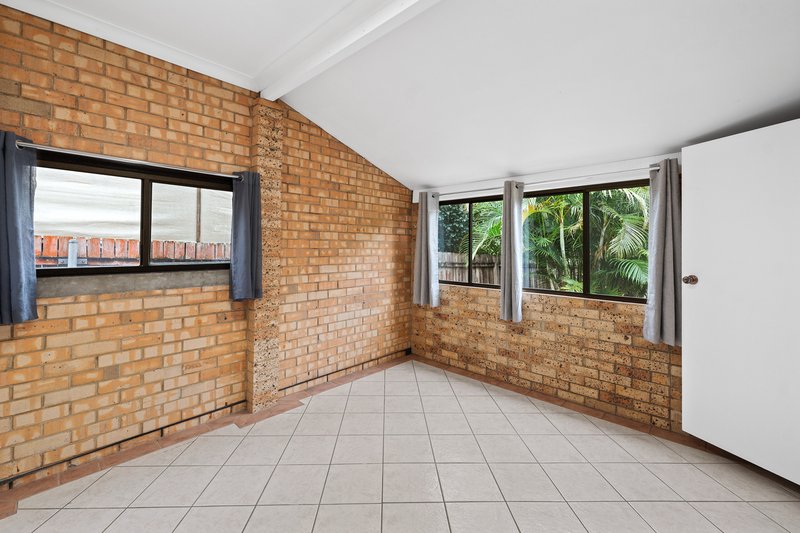 Photo - 6 Figtree Avenue, Junction Hill NSW 2460 - Image 12