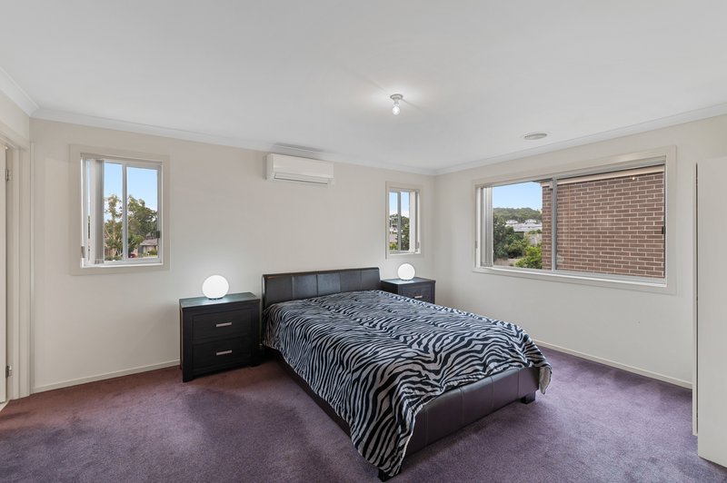 Photo - 6 Fitzgerald Drive, South Morang VIC 3752 - Image 6