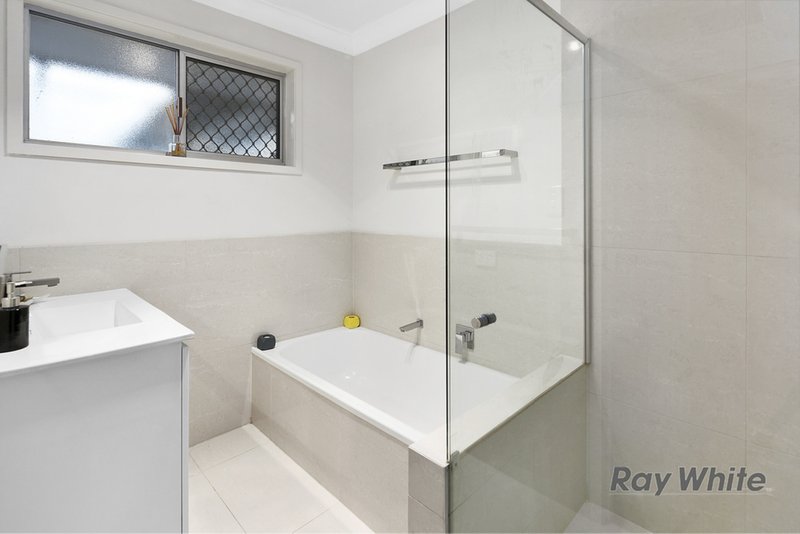 Photo - 6 Fleur Court, Capalaba QLD 4157 - Image 4