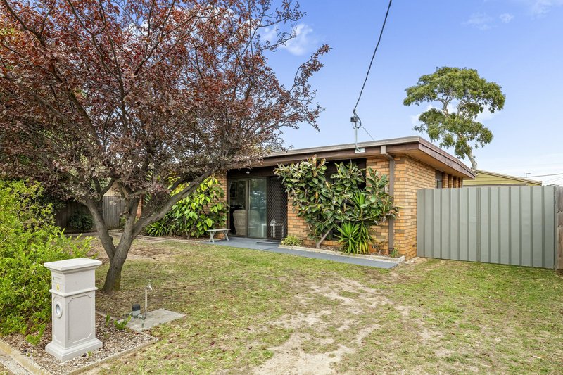 6 Flinders Road, St Leonards VIC 3223