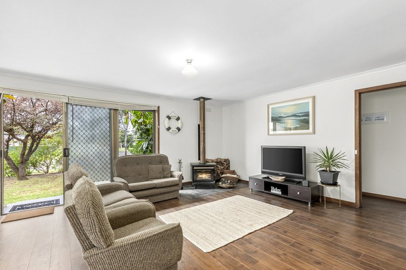 Photo - 6 Flinders Road, St Leonards VIC 3223 - Image 3