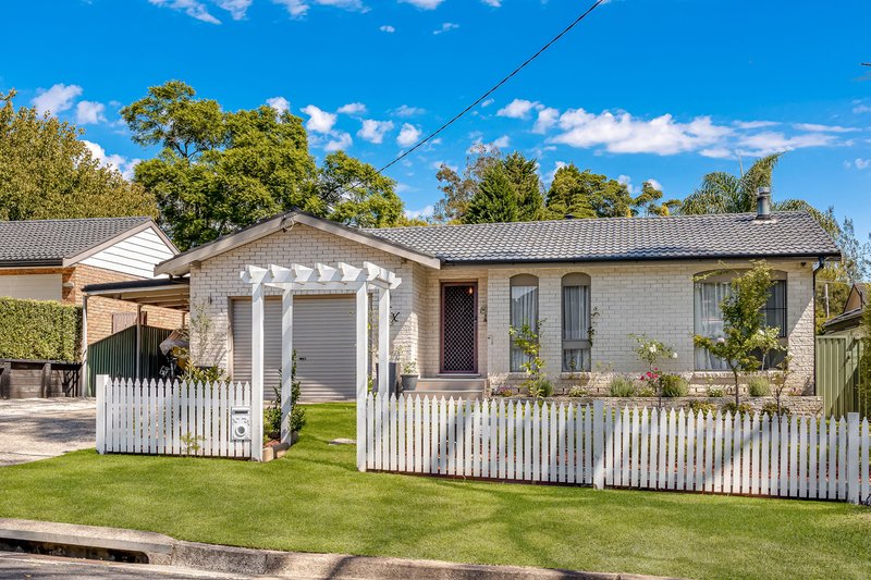 6 Forest Place, Galston NSW 2159