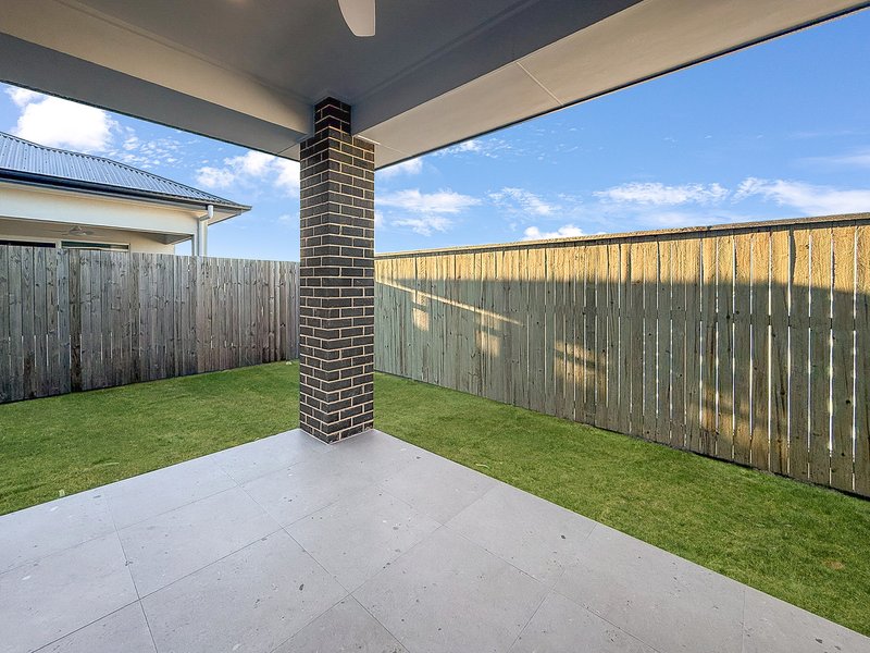 Photo - 6 Forestoak Street, Narangba QLD 4504 - Image 15