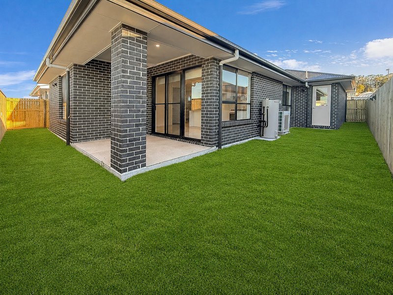 Photo - 6 Forestoak Street, Narangba QLD 4504 - Image 16