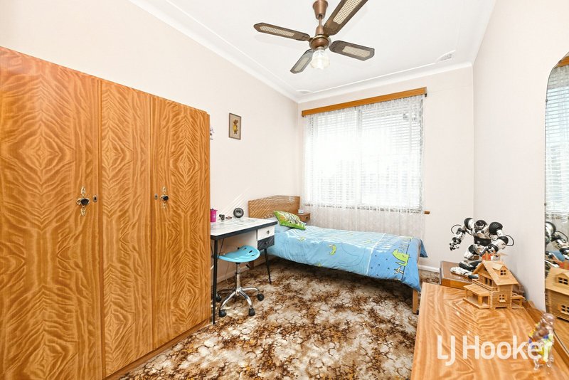 Photo - 6 Forshaw Avenue, Chester Hill NSW 2162 - Image 6