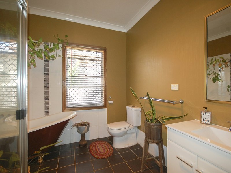 Photo - 6 Fotheringham Street, Wingham NSW 2429 - Image 10