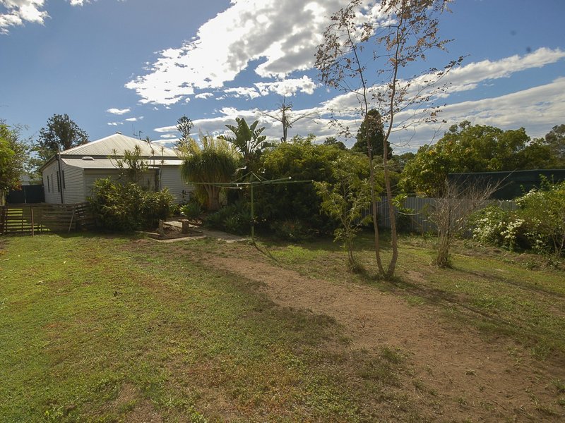 Photo - 6 Fotheringham Street, Wingham NSW 2429 - Image 15