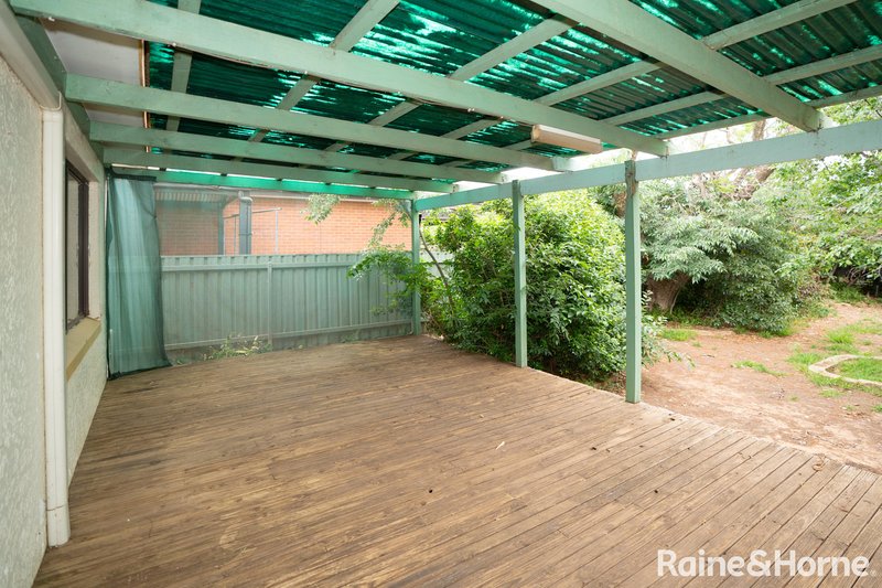 Photo - 6 Foxborough Avenue, Wagga Wagga NSW 2650 - Image 10