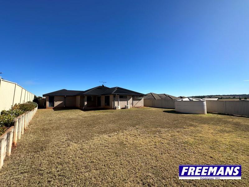 Photo - 6 Frangipani Drive, Kingaroy QLD 4610 - Image 12