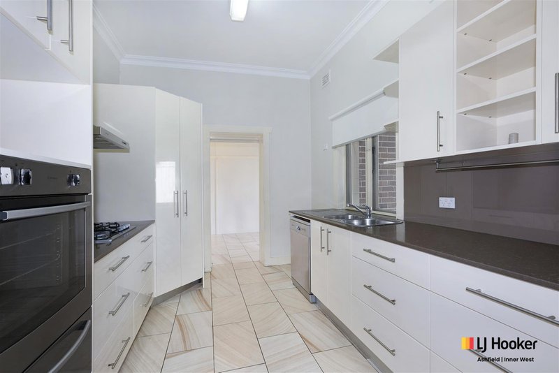 Photo - 6 Franklyn Street, Concord NSW 2137 - Image 4