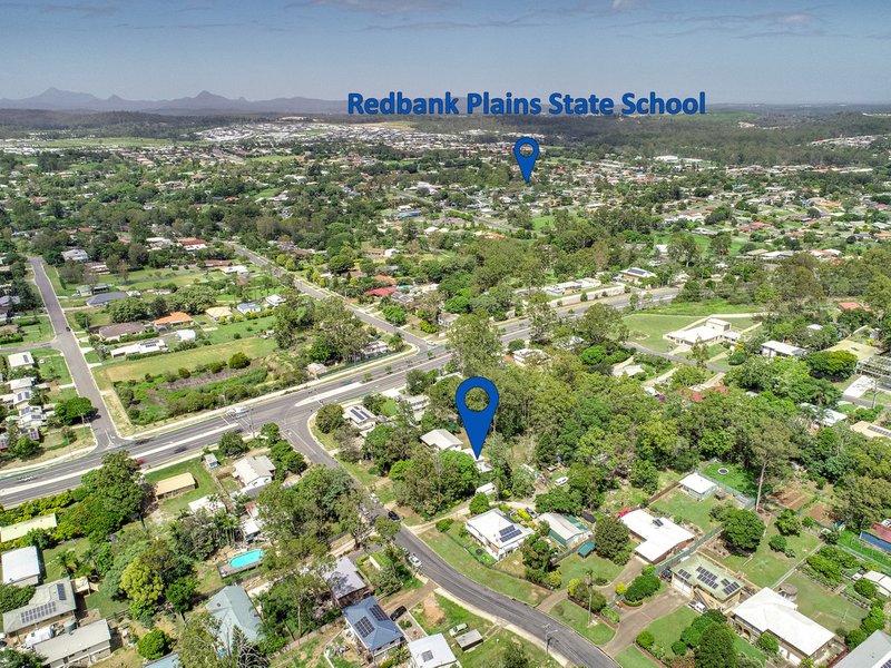 Photo - 6 Frawley Dr , Redbank Plains QLD 4301 - Image 14