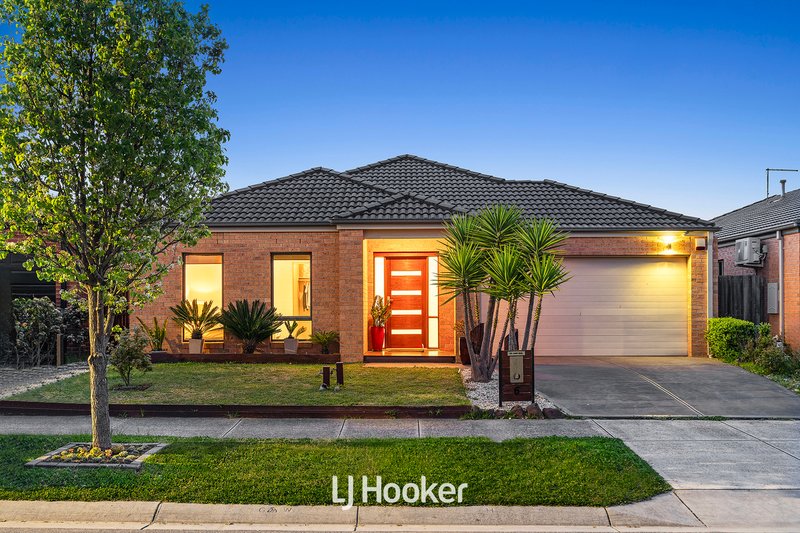 Photo - 6 Freshfields Drive, Cranbourne North VIC 3977 - Image