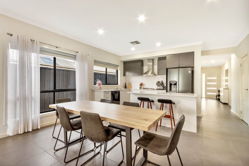 Photo - 6 Frome Road, Angle Vale SA 5117 - Image 3