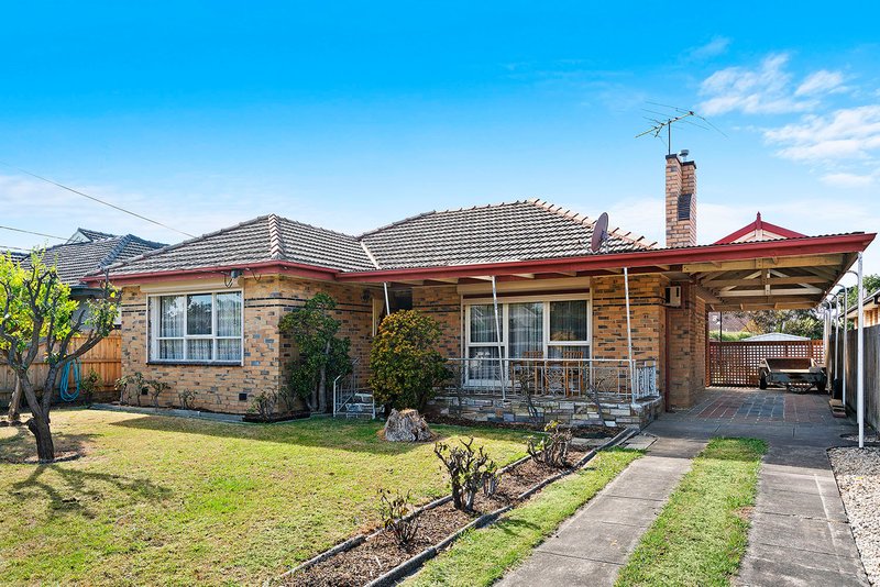 Photo - 6 Gainsborough Road, Mentone VIC 3194 - Image 3