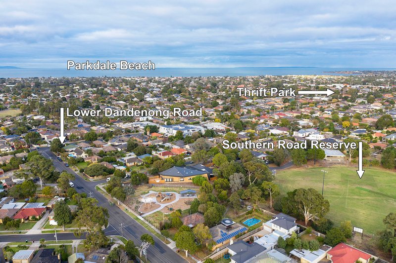 Photo - 6 Gainsborough Road, Mentone VIC 3194 - Image 13