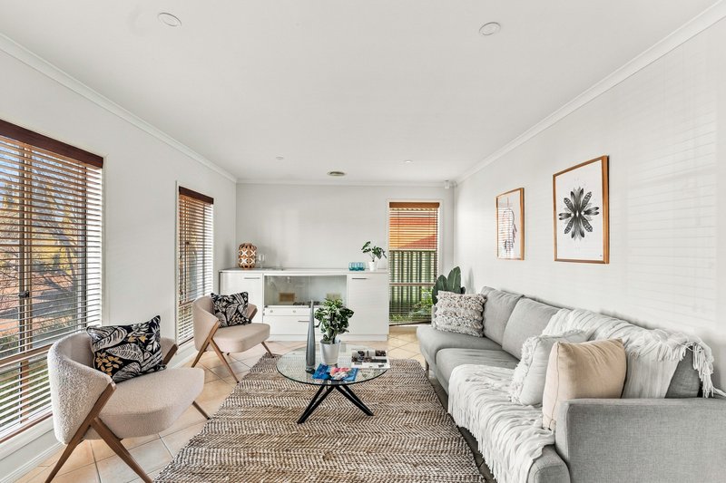 Photo - 6 Gainsford Way, Burnside VIC 3023 - Image 2
