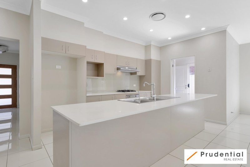 Photo - 6 Gall Place, Oran Park NSW 2570 - Image 2
